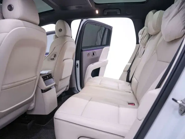Li Auto i6 — Фото автомобиля 23