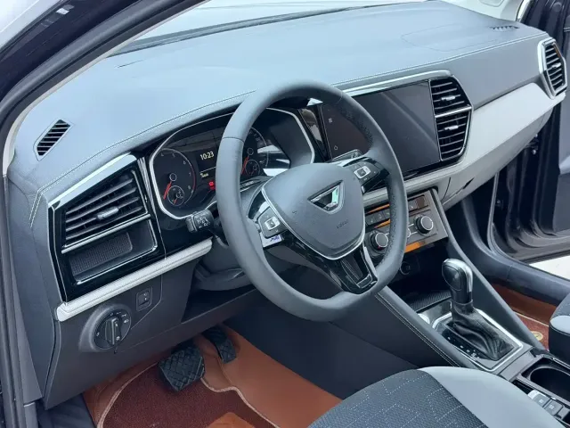 Jetta VS7 — Фото автомобиля 6