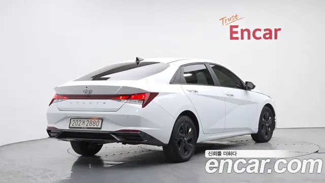 Hyundai AVANTE Avante (CN7) — Фото автомобиля 2