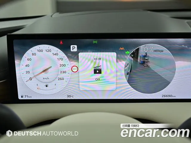 Genesis G80 Бензин 2.5 турбо AWD — Фото автомобиля 8