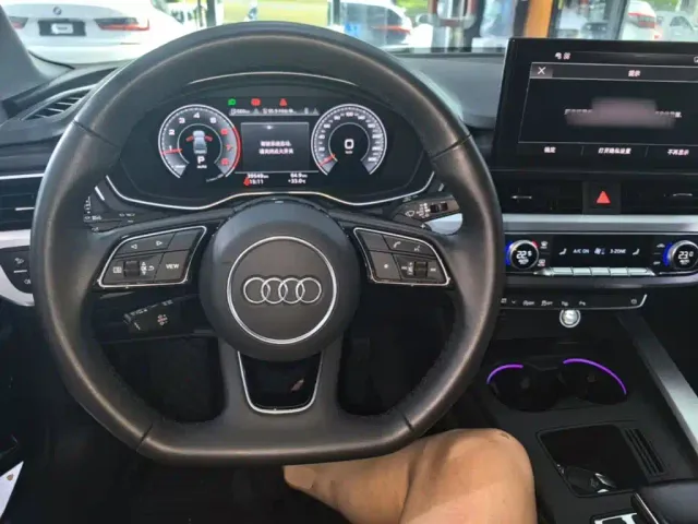 Audi A4L — Фото автомобиля 9
