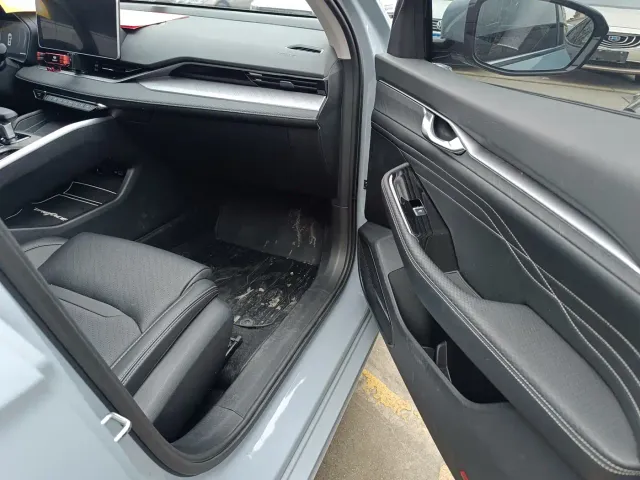 Geely Xingrui — Фото автомобиля 11