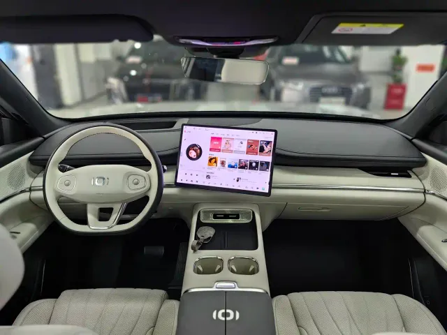 Changan Qiyuan Q07 — Фото автомобиля 11