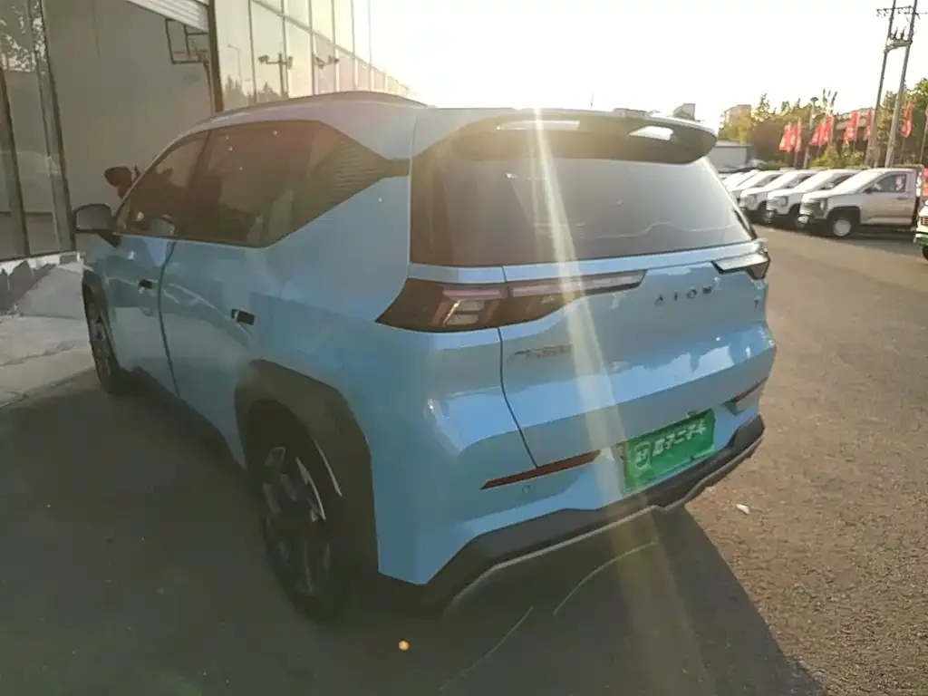 Aion AION Y 2022 70 Smart Leader Edition LFP — Фото автомобиля 4