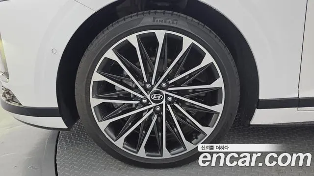 Hyundai Grandeur GN7 — Фото автомобиля 5