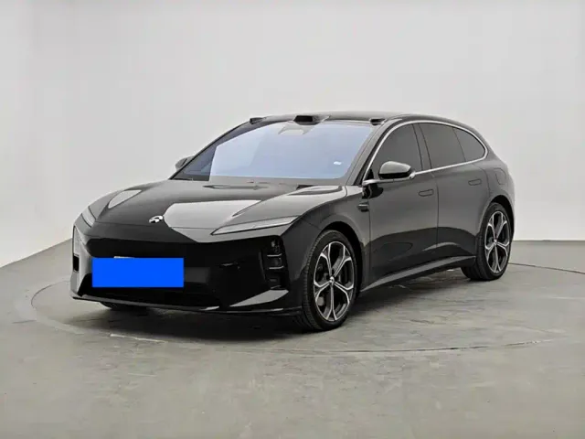Фотография автомобиля — Nio ET5 Touring