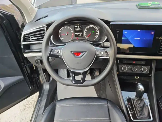Jetta VS5 — Фото автомобиля 10
