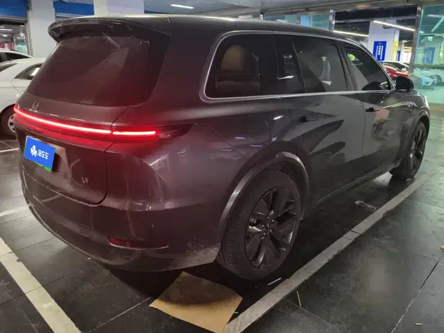 Li Auto L9 — Фото автомобиля 3