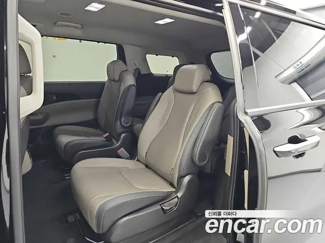 Kia Carnival 4th Gen — Фото автомобиля 12