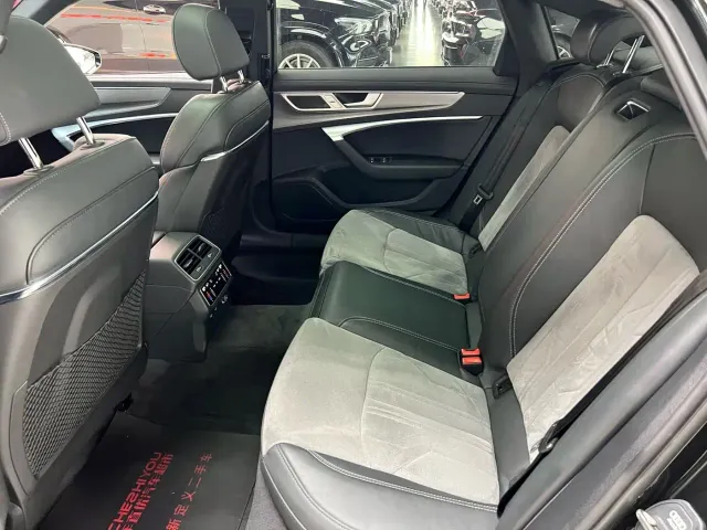 Audi A6L — Фото автомобиля 10
