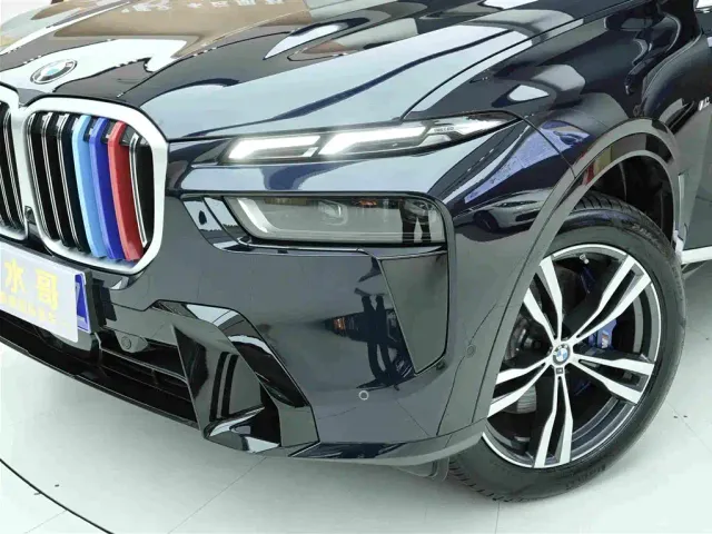 BMW X7 — Фото автомобиля 20