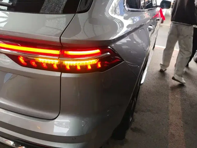 Geely Xingyue L — Фото автомобиля 7