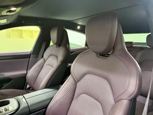 Xiaomi SU7 — Фото автомобиля 12