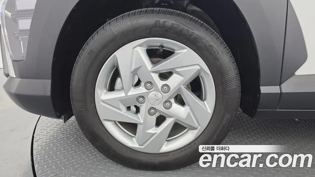 Hyundai Kona SX2 — Фото автомобиля 5