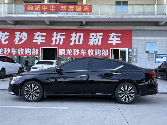 Nissan Teana — Фото автомобиля 3