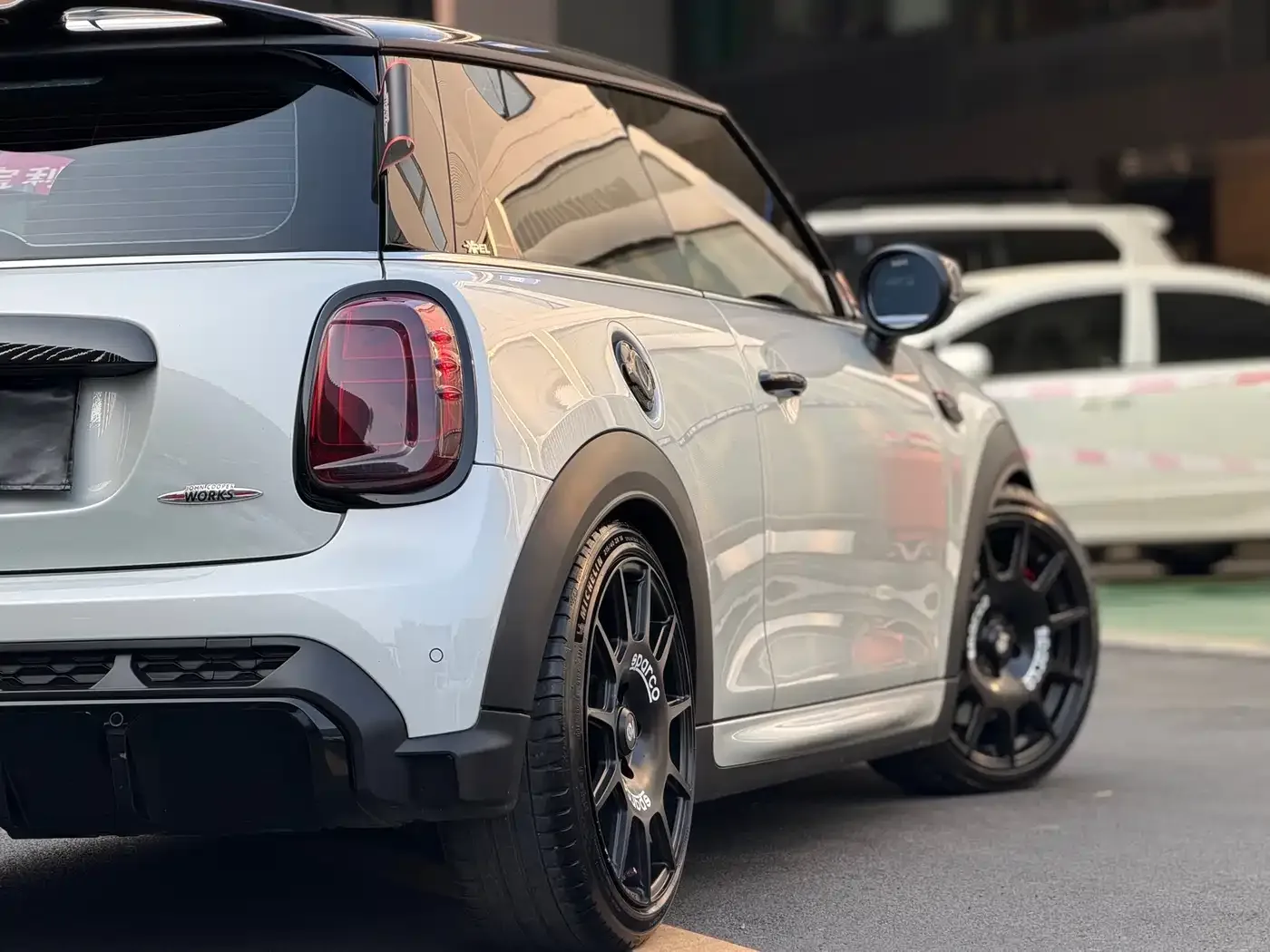 MINI MINI JCW 2022 2.0T JOHN COOPER WORKS ALL-IN — Фото автомобиля 11