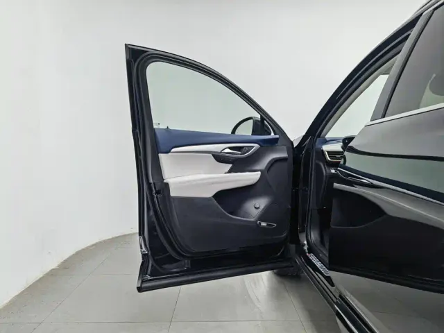 Buick Envision Plus — Фото автомобиля 8