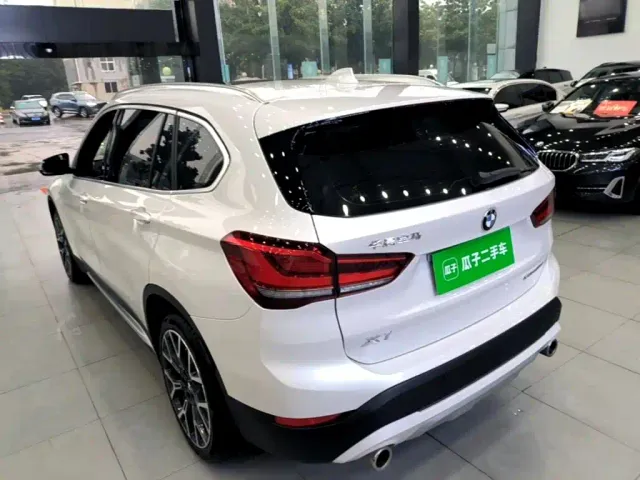 BMW X1 — Фото автомобиля 4