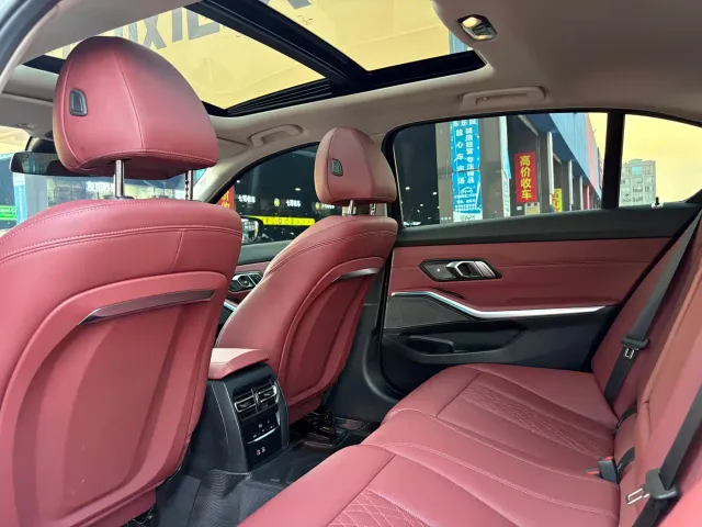 BMW 3 Series — Фото автомобиля 14