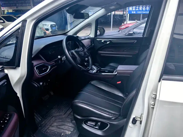 GAC Trumpchi M6 — Фото автомобиля 4