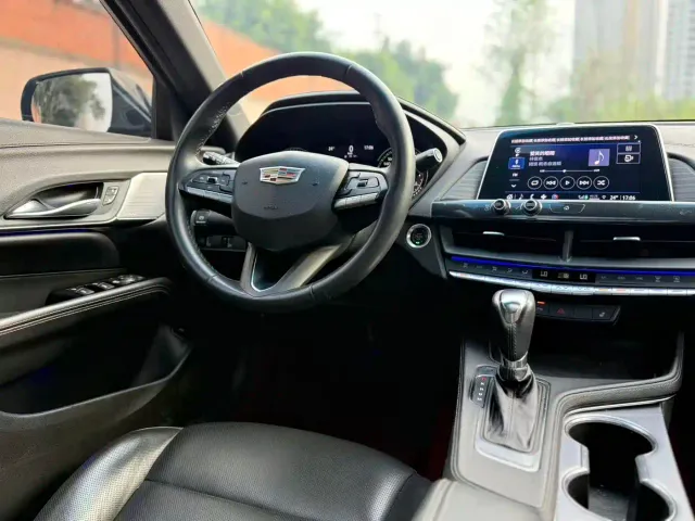 Cadillac CT4 — Фото автомобиля 10