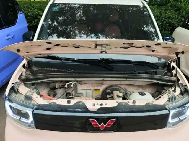 Wuling Hongguang Mini EV — Фото автомобиля 19