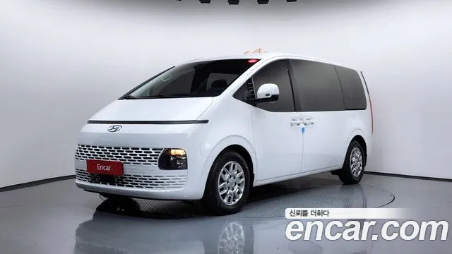 Фотография автомобиля — Hyundai Staria