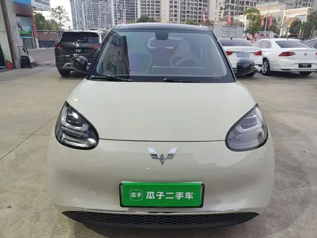Wuling Bingo — Фото автомобиля 2