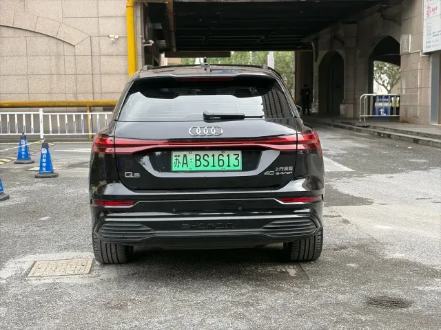 Audi Q5 e-tron — Фото автомобиля 8