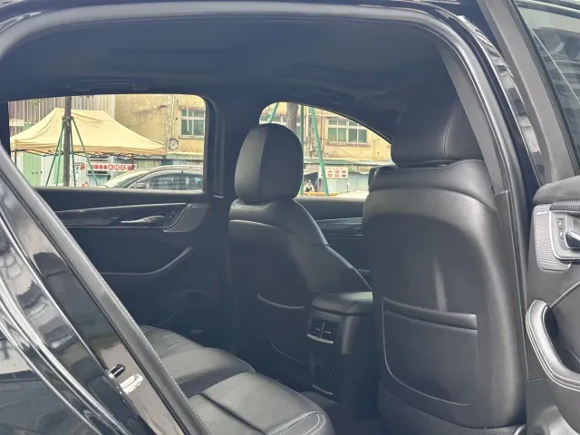 Cadillac CT5 — Фото автомобиля 12