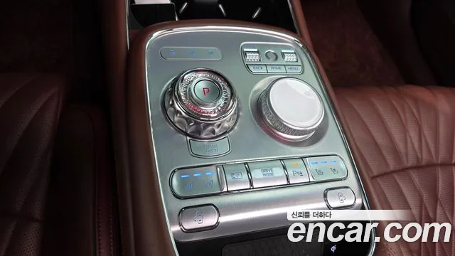 Genesis G90 Бензин 3.5 турбо AWD — Фото автомобиля 9