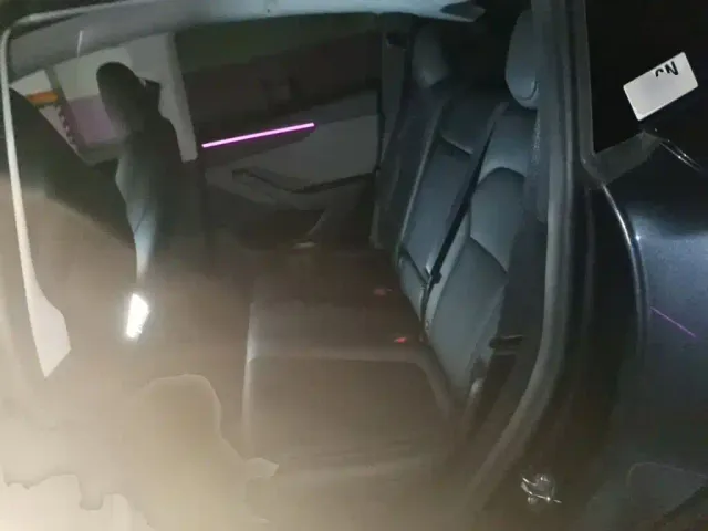 Tesla Model Y — Фото автомобиля 16