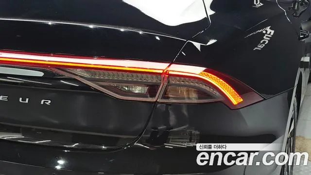 Hyundai Grandeur Grandeur (New) Hybrid — Фото автомобиля 7
