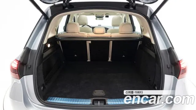 Mercedes-Benz GLE-Class — Фото автомобиля 11