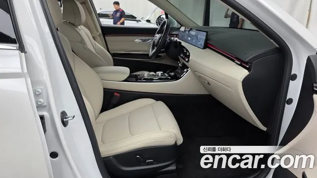 Genesis GV70 2.5T Бензин 2WD — Фото автомобиля 22