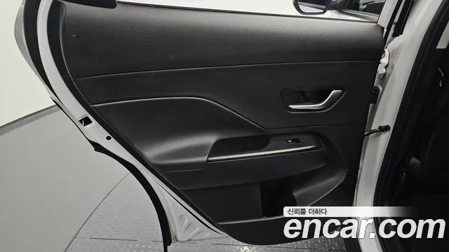 Hyundai Kona — Фото автомобиля 14