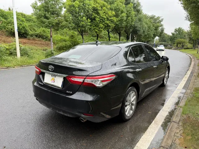 Toyota Camry — Фото автомобиля 15