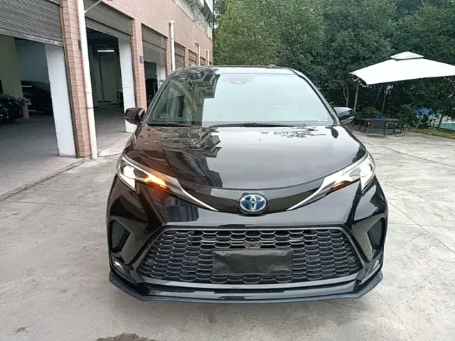 Toyota Granvia — Фото автомобиля 2