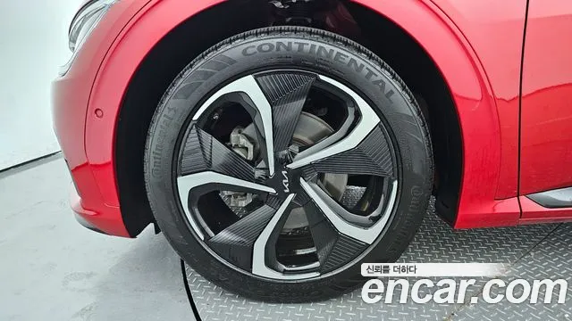 Kia EV6 — Фото автомобиля 5