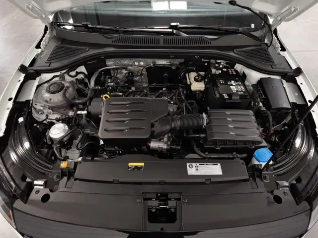 Volkswagen Lavida 2024 Model 1.5L Automatic Starlight 5 Million Edition — Фото автомобиля 6
