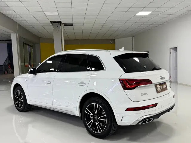 Audi Q5L — Фото автомобиля 7