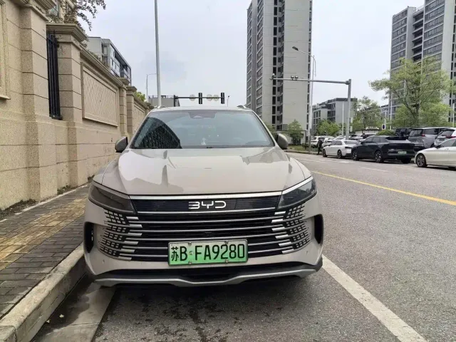 BYD Seal 05 DM-i 2025 DM-i 115KM Flagship — Фото автомобиля 2