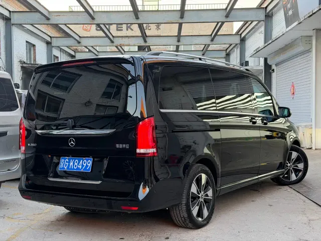 Mercedes-Benz V-Class — Фото автомобиля 4