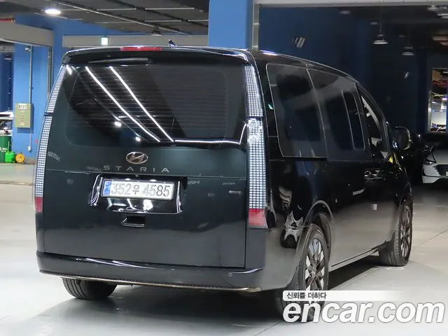 Hyundai Staria Staria 4WD Lounge 9 мест — Фото автомобиля 4