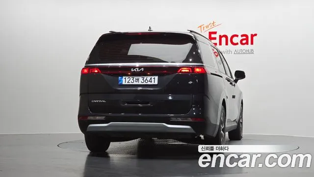 Kia Canival Carnival 4 поколение Дизель 9 мест Prestige — Фото автомобиля 4