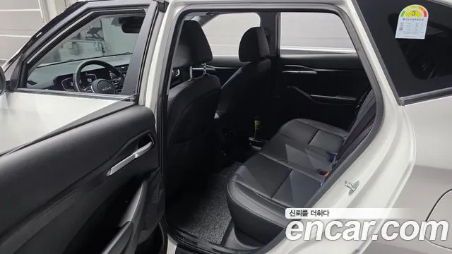 Kia Seltos New — Фото автомобиля 17