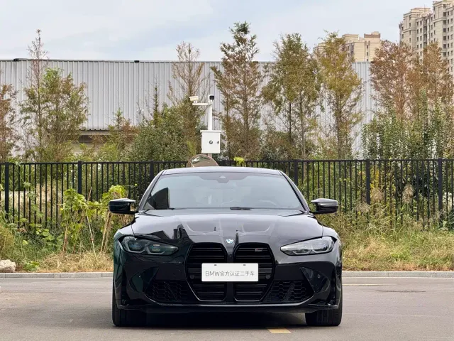 BMW M4 — Фото автомобиля 2
