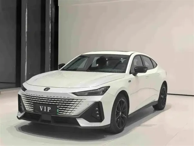 Фотография автомобиля — Changan UNI-V