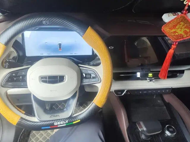 Geely Xingyue L — Фото автомобиля 12