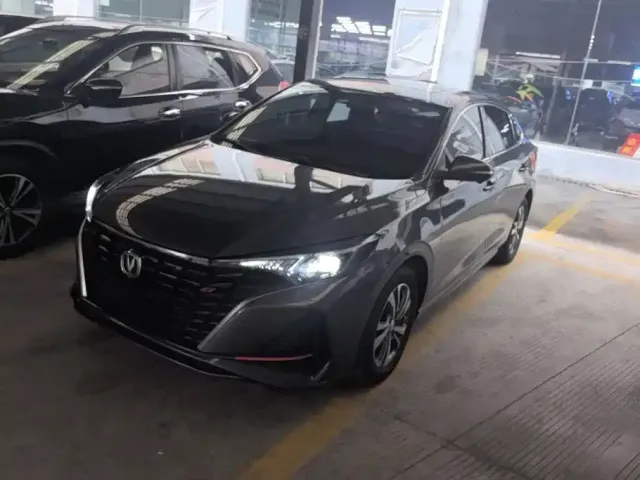 Фотография автомобиля — Changan Eado